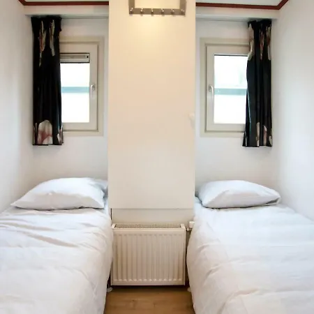 Holiday home Holiday Droompark Hooge Veluwe.50 Arnhem